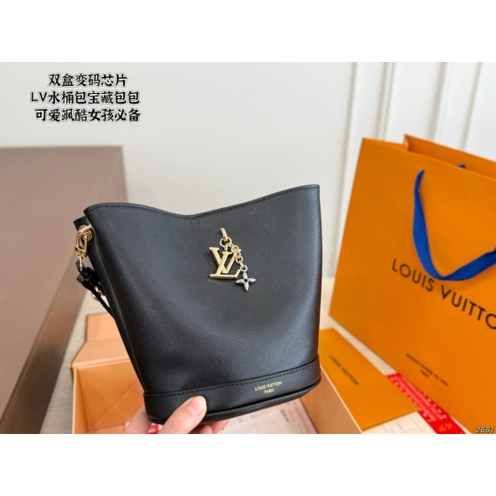 Louis Vuitton Bucket Bag (Black)